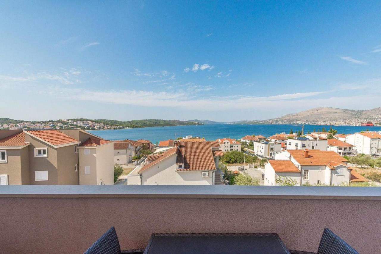 Apartments Ivana-Mira Okrug Gornji Exterior foto